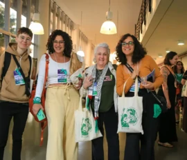 Foto de integrantes da equipe Nem Presa Nem Morta e parceira.